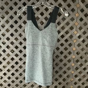 Lululemon workout top